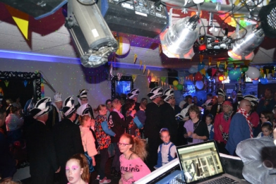 030040314slotbal13_14.jpg