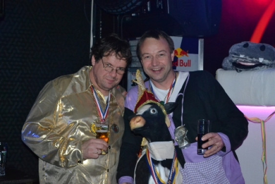 060040314slotbal13_14.jpg