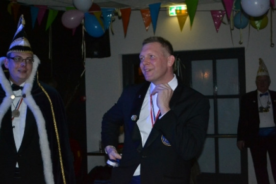 096040314slotbal13_14.jpg