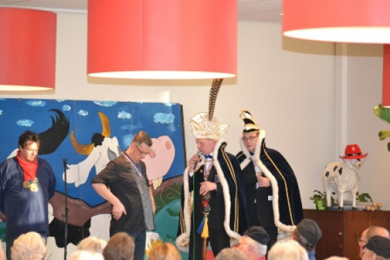 53040314seniorenboerenbruiloft13_14.jpg