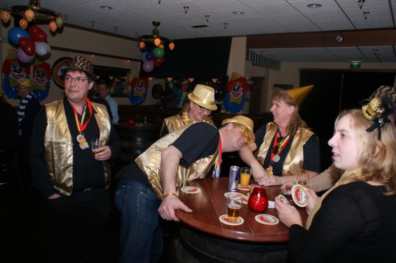 09060315zaanzotters14_15.jpg
