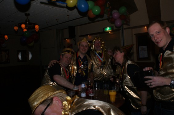 50060315zaanzotters14_15.jpg