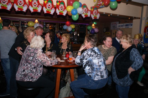 53060315zaanzotters14_15.jpg