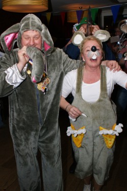 033070215carnaval14_15.jpg
