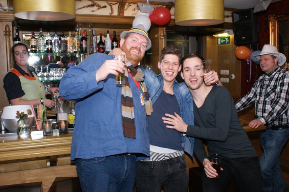 064070215carnaval14_15.jpg