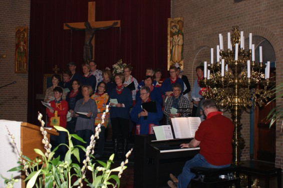 12070215kerkdienst14_15.jpg