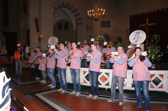 24070215kerkdienst14_15.jpg