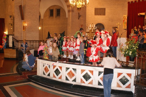 38070215kerkdienst14_15.jpg