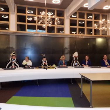 004130215gemeentehuissleutel14_15.jpg