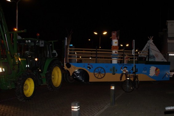004130215sleuteloverdracht14_15.jpg