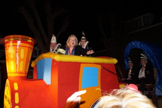 031130215sleuteloverdracht14_15.jpg