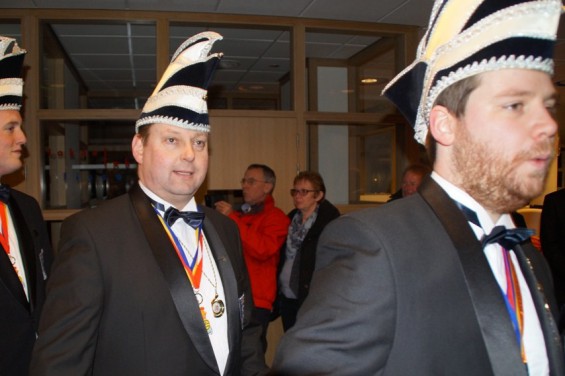 064130215sleuteloverdracht14_15.jpg