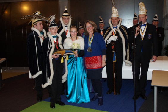 081130215sleuteloverdracht14_15.jpg