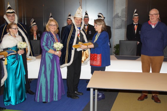 083130215sleuteloverdracht14_15.jpg