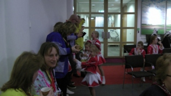 090130215gemeentehuissleutel14_15.jpg