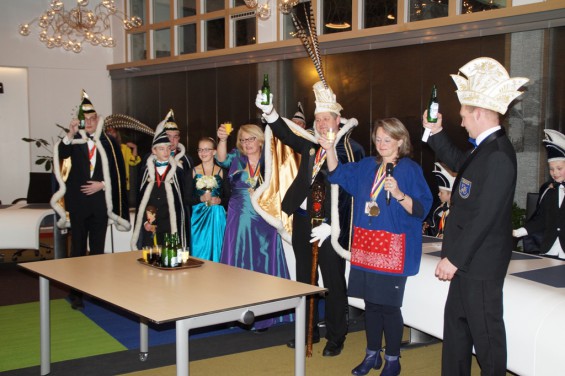 127130215sleuteloverdracht14_15.jpg
