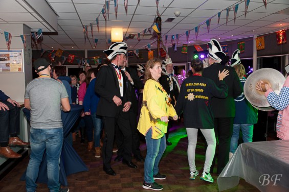 44170215slotbal14_15.jpg