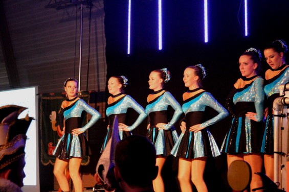002230115prinsenbal14_15.jpg