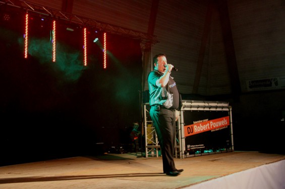 010230115prinsenbal14_15.jpg