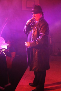 031230115prinsenbal14_15.jpg