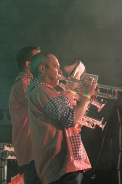 051230115prinsenbal14_15.jpg