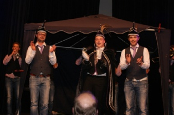 59151115saksen_bekendmaking14_15.jpg