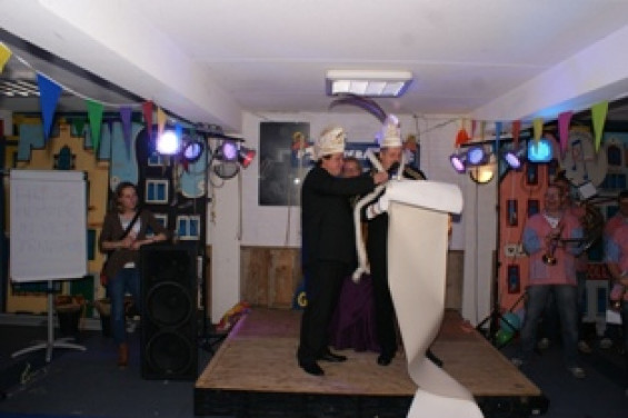 081114bekendmaking14_1592.jpg