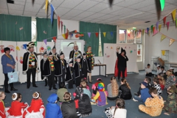 0502scholenbezoek111.jpg