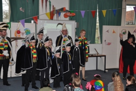 0502scholenbezoek112.jpg