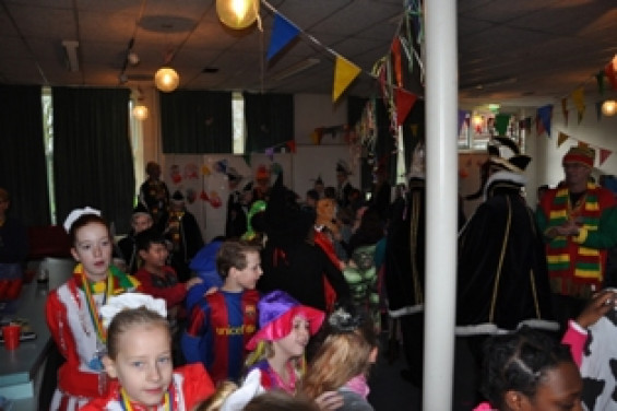 0502scholenbezoek90.jpg