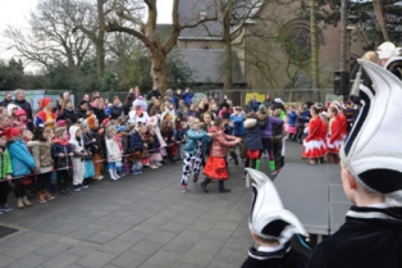 0502scholenbezoek46.jpg