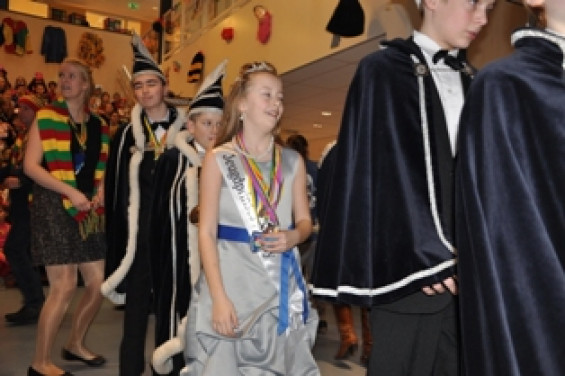 0502scholenbezoek125.jpg