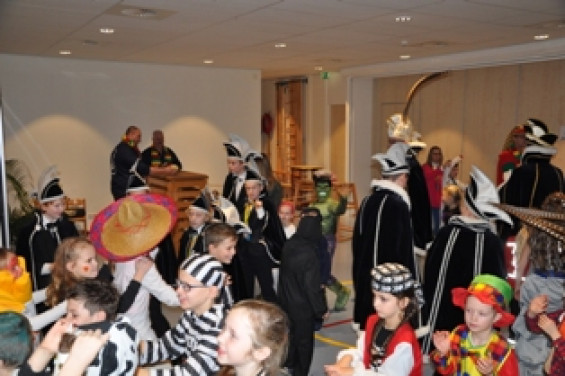 0502scholenbezoek135.jpg