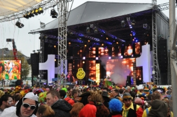 053_1111vasteloafend16.jpg