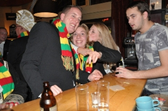 138_1111vasteloafend16.jpg