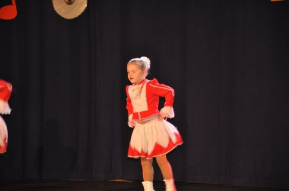 172_1501dansmariekefestival17.jpg