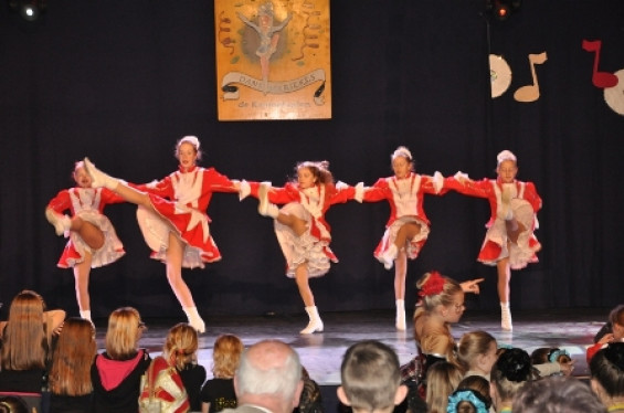 190_1501dansmariekefestival17.jpg