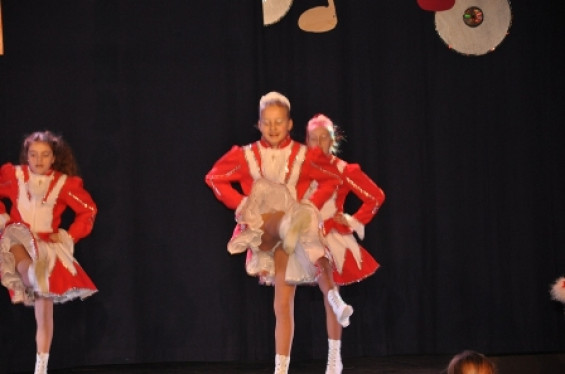 195_1501dansmariekefestival17.jpg
