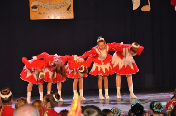 208_1501dansmariekefestival17.jpg