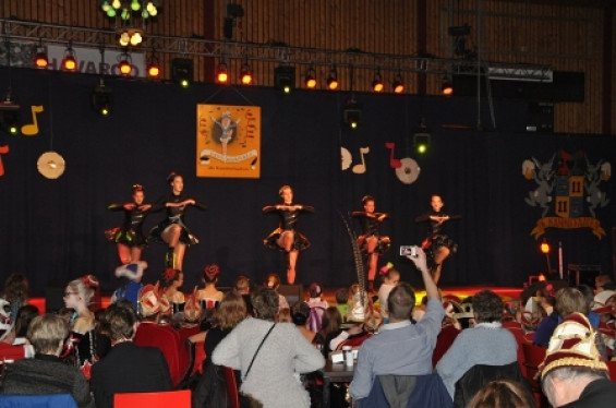 219_1501dansmariekefestival17.jpg