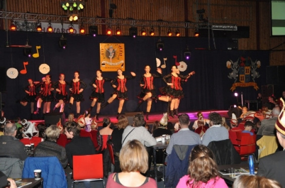 239_1501dansmariekefestival17.jpg