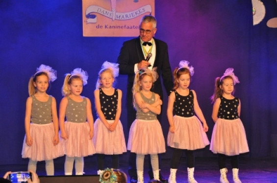 268_1501dansmariekefestival17.jpg