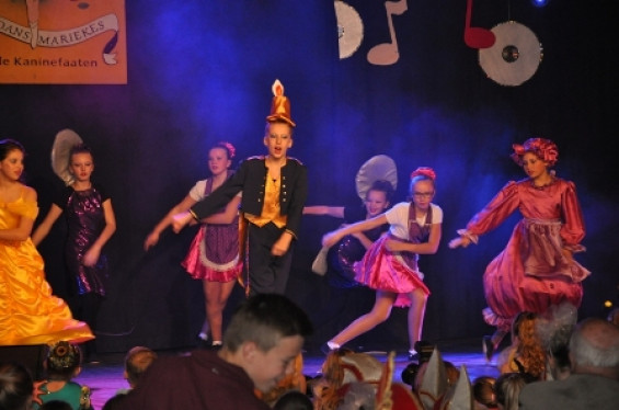 287_1501dansmariekefestival17.jpg