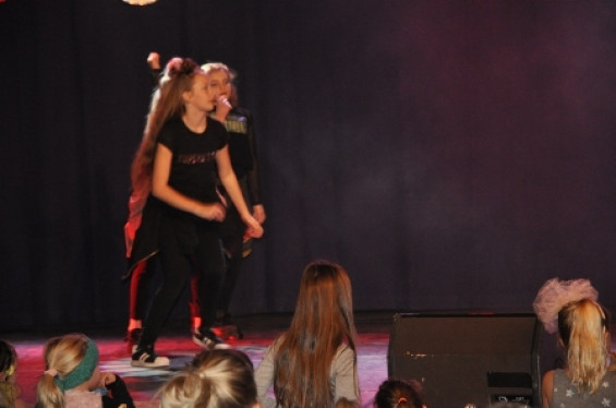 294_1501dansmariekefestival17.jpg