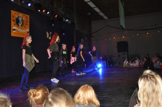 306_1501dansmariekefestival17.jpg