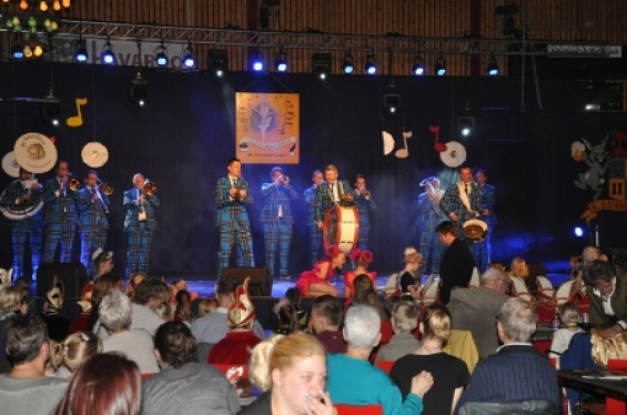 317_1501dansmariekefestival17.jpg