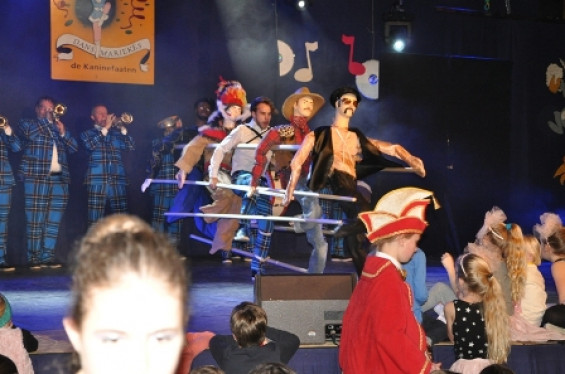 321_1501dansmariekefestival17.jpg