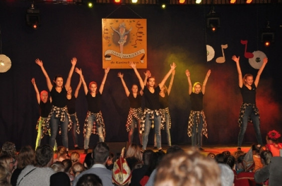 329_1501dansmariekefestival17.jpg