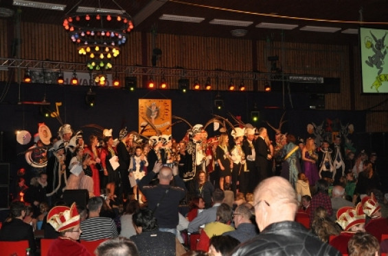 372_1501dansmariekefestival17.jpg