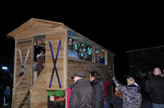 018_2402noortukkersoptochtenfeestavond.jpg